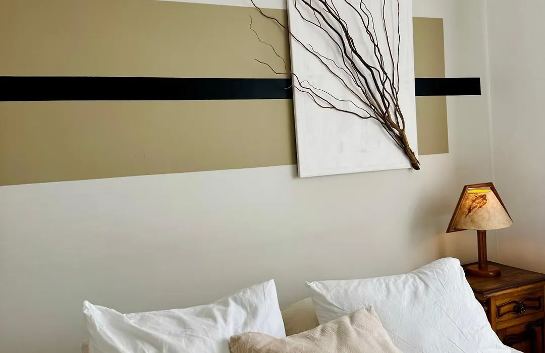 Saldanha L Iconic Stay Climate Comfort 1 Min To Metro, Near Coworks And Eduardo VII Park-1