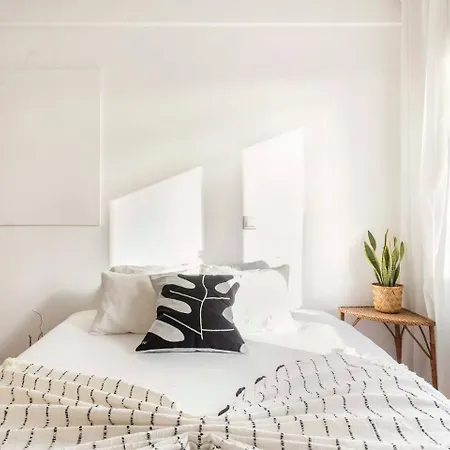 Saldanha L Iconic Stay Climate Comfort 1 Min To Metro, Near Coworks And Eduardo VII Park-2